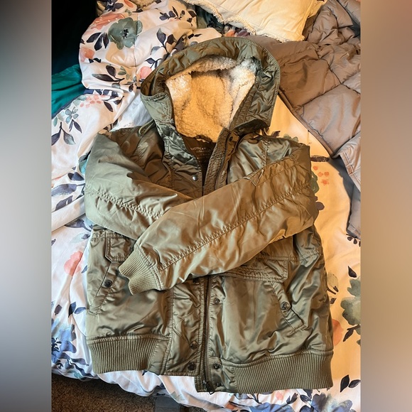 American Eagle Outfitters Jackets & Blazers - EUC American Eagle Green Winter Jacket